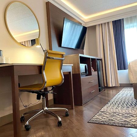 The Hub Murray Hill, BW Premier Collection New Providence Экстерьер фото